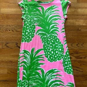 Lily Pulitzer size medium pink pout flamenco pineapple Loren dress.